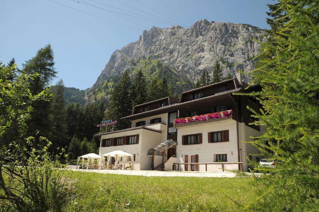 Residence Regina Delle Dolomiti Rocca Pietore Eksteriør billede